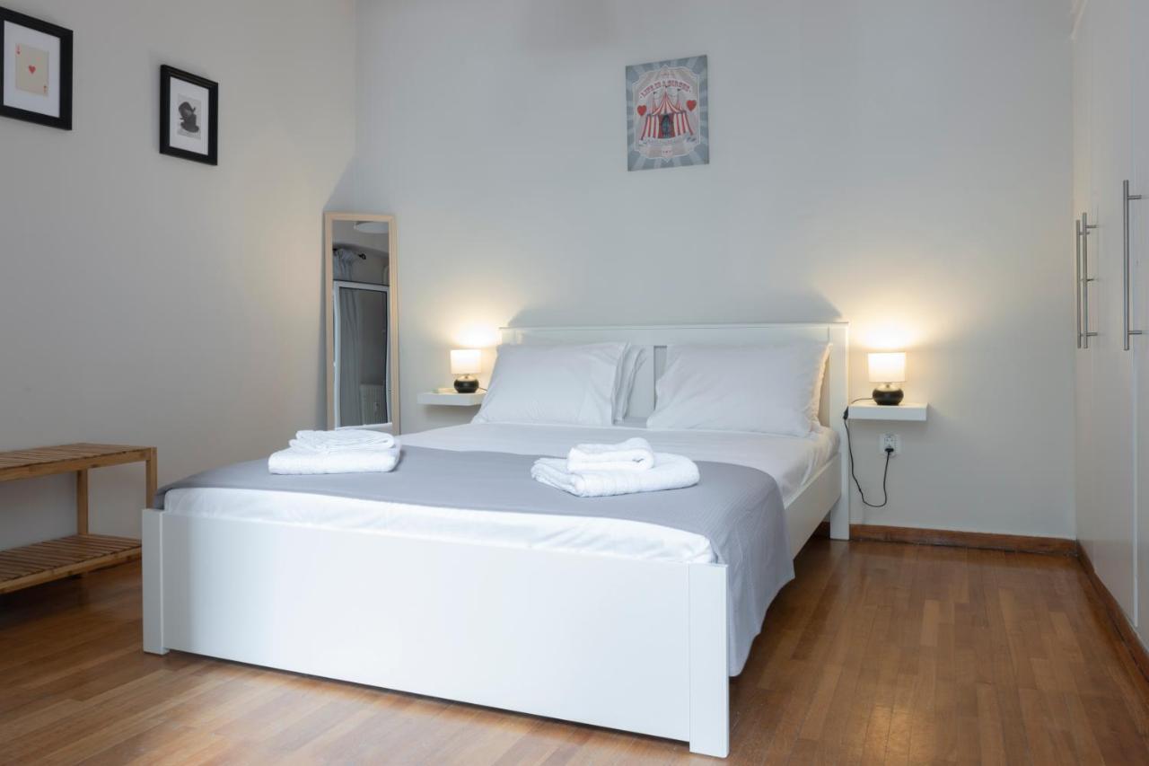 Spacious Central Flat In The Heart Of Athens! Exterior photo